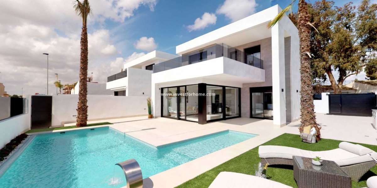 Find Perfect Living: Recently Constructed Manors available to be purchased in Murcia
