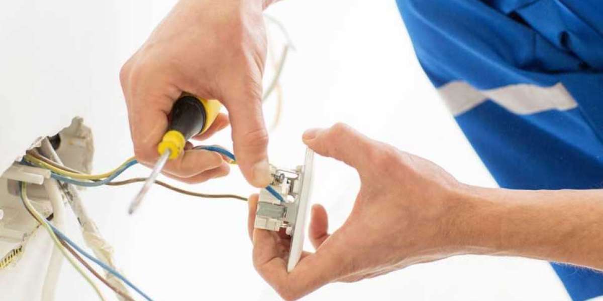Ultimate Guide to Hiring the Best Electricians